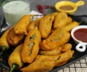 Mirchi pakoda